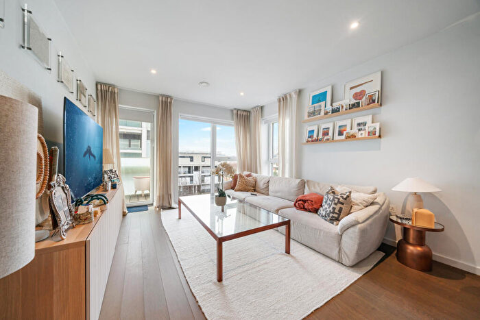 2 Bedroom Flat To Rent In Xy Apartments, York Way, Kings Cross, N7