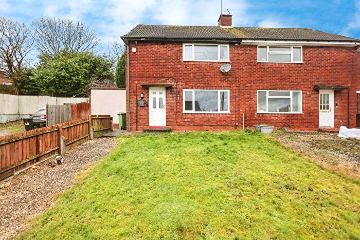 2 Bedroom Semi Detached House For Sale In Drews Holloway South, Halesowen, B63