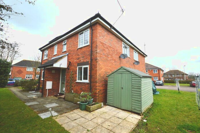2 Bedroom Semi-Detached House To Rent In Stirling Way, Welwyn Garden City, AL7