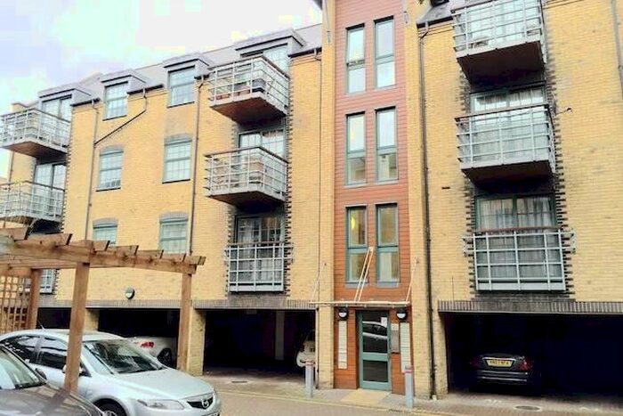 2 Bedroom Flat To Rent In Hewetts Quay Abbey Road, London, IG11