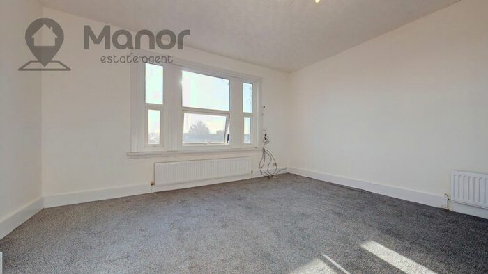 1 Bedroom Flat To Rent In Romford Road, Manor Park, E12