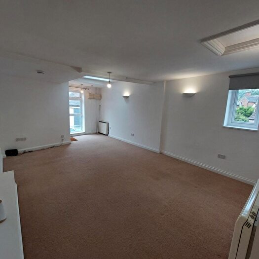 2 Bedroom Flat To Rent In Flat, Marlborough Street, Faringdon, Oxfordshire, SN7