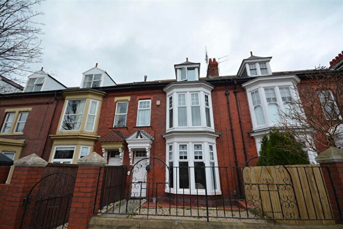 2 Bedroom Flat To Rent In Rowlandson Terrace, Grangetown, Sunderland, SR2