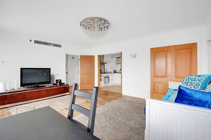 2 Bedroom Flat To Rent In Sheldon Square, London, Greater London, W2