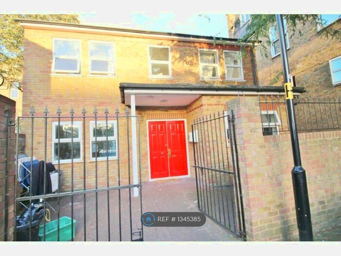 4 Bedroom Detached House To Rent In Chester Crescent, London, E8