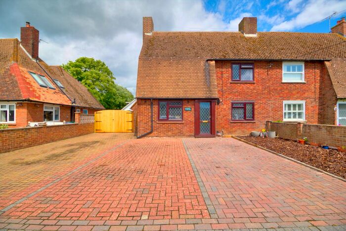 3 Bedroom Semi-Detached House For Sale In West Place, Brookland, Romney Marsh, TN29