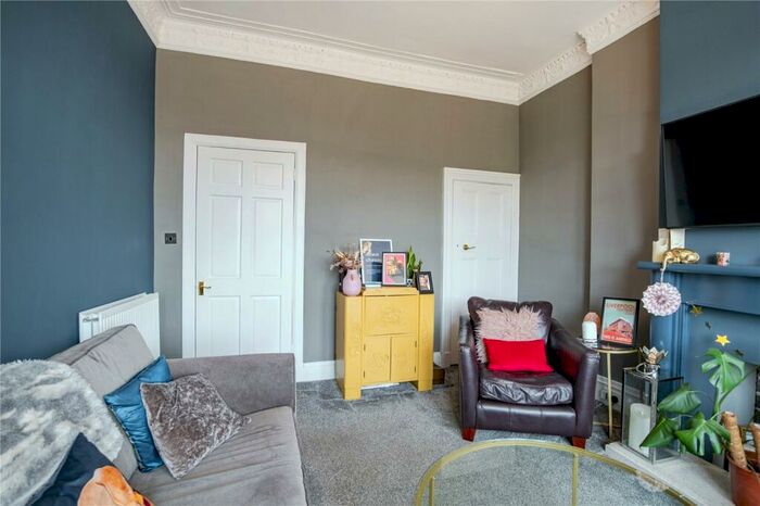 2 Bedroom Flat For Sale In Denbrae Street, Tollcross, Glasgow, G32
