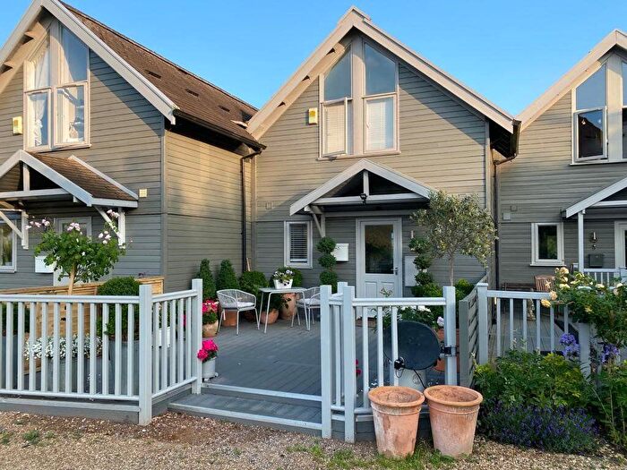 3 Bedroom Cottage To Rent In Lakeside, Overstone Park, Northampton, NN6