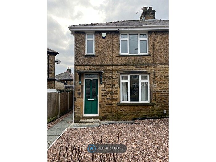 3 Bedroom Semi Detached House To Rent In Westbury Road, Bradford, BD6