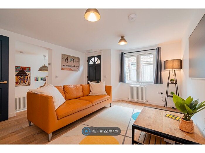 1 Bedroom Property To Rent In Springvalley Gardens, Edinburgh, EH10