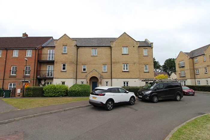 2 Bedroom Flat For Sale In Trist Way, Ifield, Crawley, West Sussex., RH11