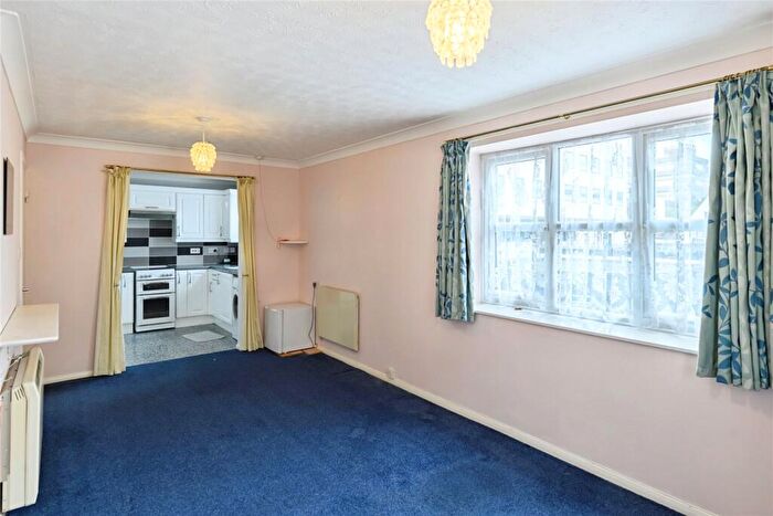1 Bedroom Apartment For Sale In Havencourt, Chelmsford, CM1
