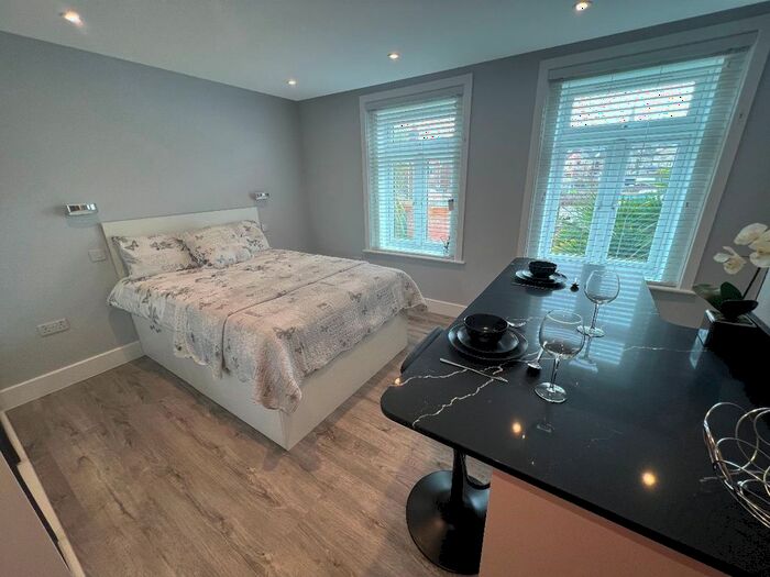 1 Bedroom Studio To Rent In Maple Road, Poole, BH15