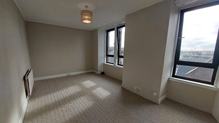 3 Bedroom Flat To Rent In Castle Street, Montrose, DD10
