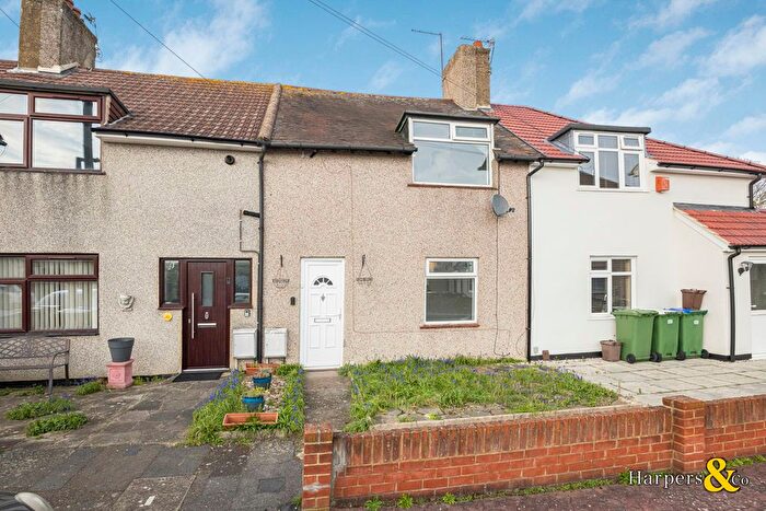 3 Bedroom Property For Sale In West Holme, Erith, DA8