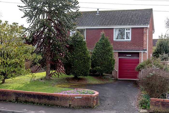 4 Bedroom Detached House For Sale In Ruishton, Taunton, TA3