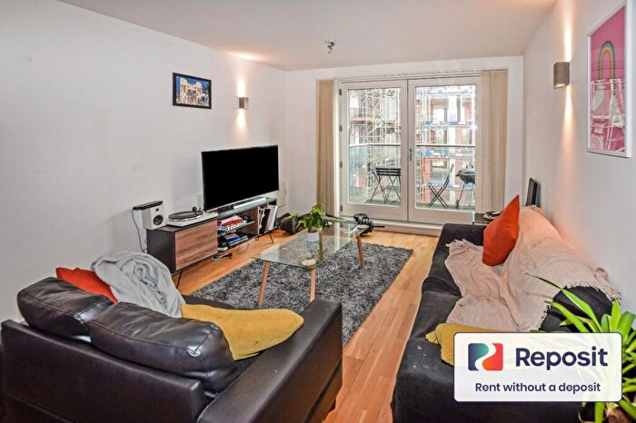 1 Bedroom Flat To Rent In Skyline Central, Goulden Street, Manchester, Greater Manchester, M4