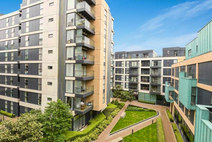 1 Bedroom Flat To Rent In Dance Square, London EC1V