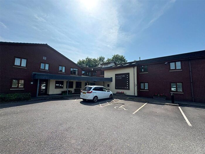 1 Bedroom Flat For Sale In Hampstead Drive, Stockport, Greater Manchester, SK2