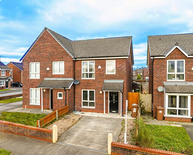 2 Bedroom Semi-Detached House For Sale In Frawley Avenue, Newton-Le-Willows, WA12