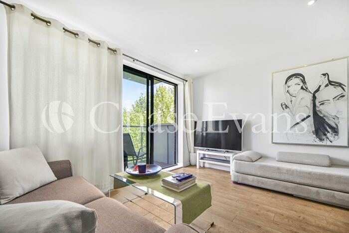 1 Bedroom Flat For Sale In Kerensky House, Upper North Street, Poplar, London, E14
