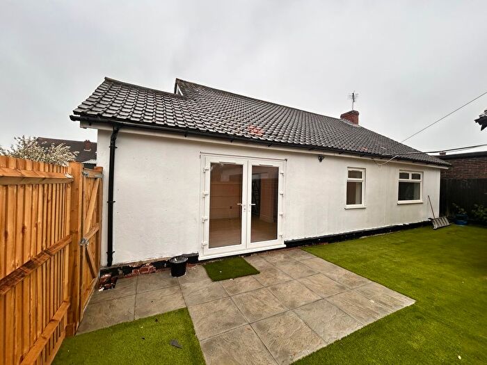 2 Bedroom Detached Bungalow To Rent In Main Road, Biggin Hill, TN16