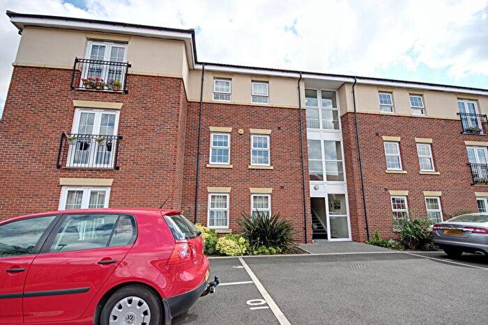 2 Bedroom Flat To Rent In Acklam Court, Beverley, East Riding Of Yorkshire, HU17