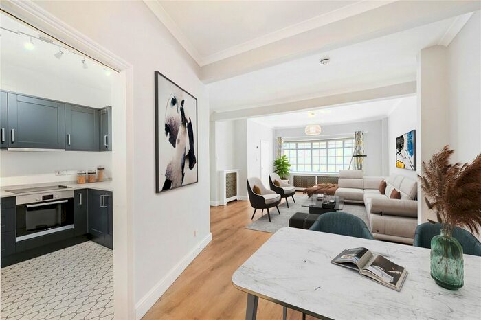 2 Bedroom Mews To Rent In Cornwall Mews South, South Kensington, SW7