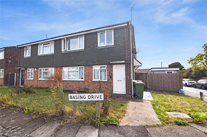 2 Bedroom Maisonette For Sale In Basing Drive, Bexley, Kent, DA5