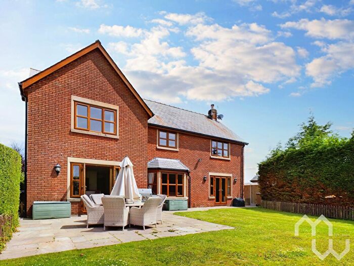 4 Bedroom Detached House For Sale In Lords Lane, Penwortham, PR1