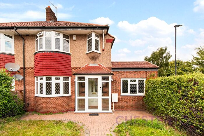 3 Bedroom Terraced House To Rent In Wricklemarsh Road, Canary Wharf, SE3