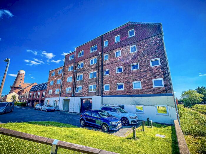 3 Bedroom Apartment To Rent In Princess Street, Lincoln, LN5