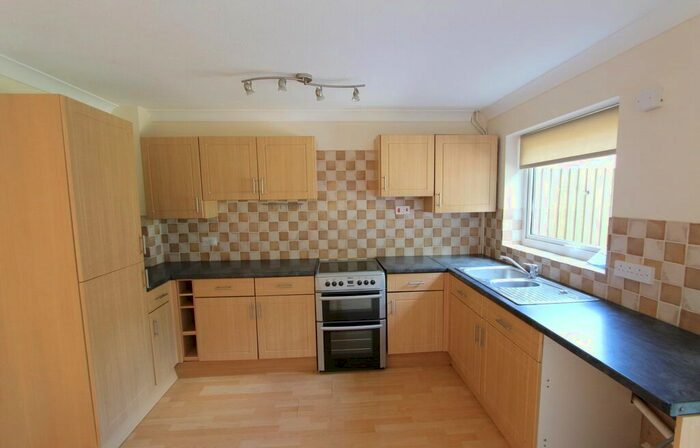 3 Bedroom Terraced House To Rent In Angus Close, Banbury, OX16