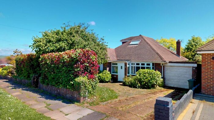 4 Bedroom Bungalow To Rent In Green Ridge, Brighton, BN1
