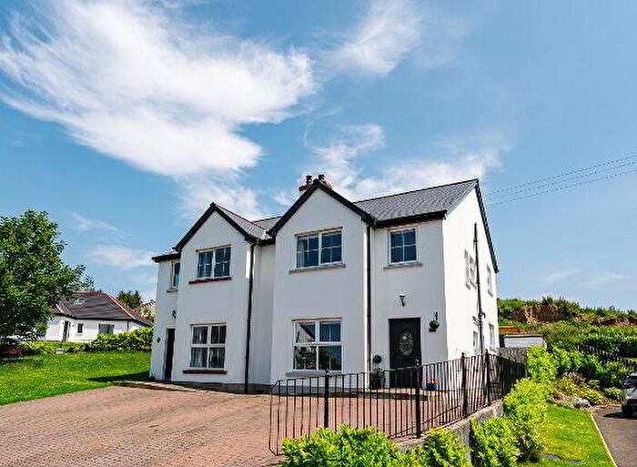 4 Bedroom Semi-Detached House For Sale In Manor Hill, Derry/Londonderry, BT47