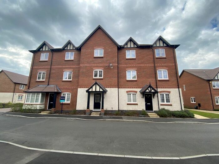 2 Bedroom Flat To Rent In Meer Stones Road, Balsall Common, CV7
