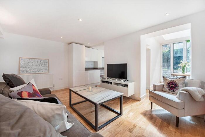 1 Bedroom Apartment To Rent In Methley Street, SE11