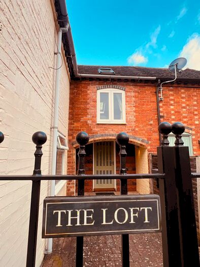 2 Bedroom Flat To Rent In The Loft, Peopleton, Pershore, Worcestershire, WR10