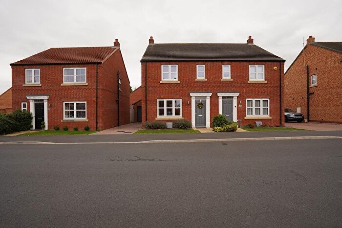 3 Bedroom Semi-Detached House For Sale In The Hedgerows, Eggborough, Goole, DN14
