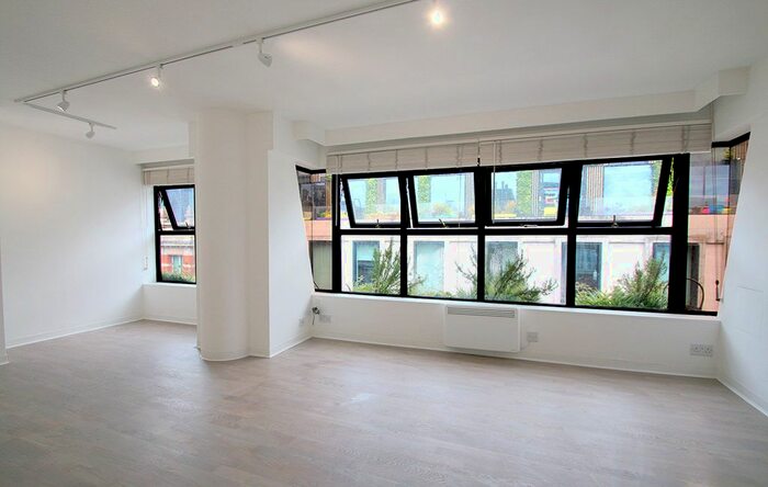 1 Bedroom Flat To Rent In Wardour Street, Flat A, Soho, London, W1F