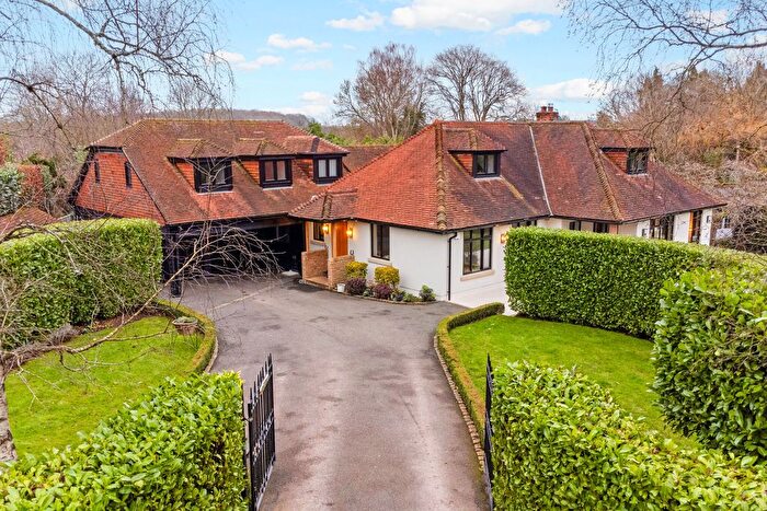 5 Bedroom Detached House For Sale In Wayside, Chipperfield, WD4