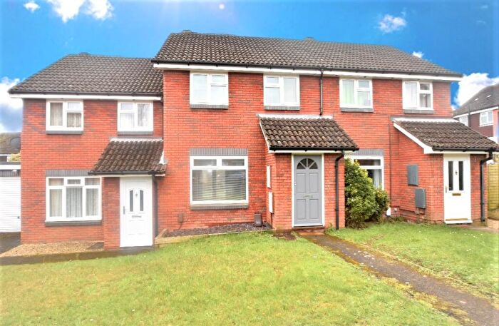 2 Bedroom Terraced House To Rent In Bursledon, Southampton, SO31