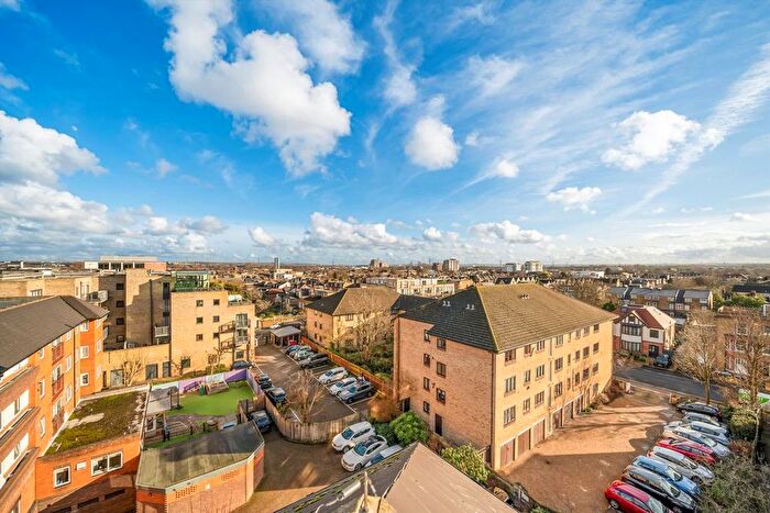 2 Bedroom Flat For Sale In The Broadway, Wimbledon, SW19