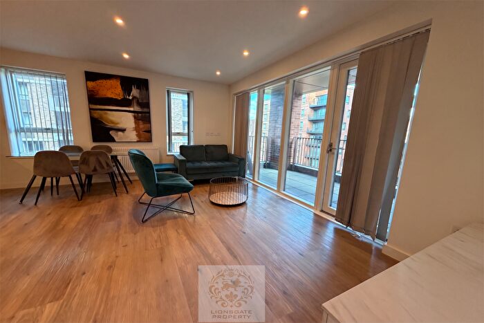 2 Bedroom Apartment To Rent In Alington House, N8