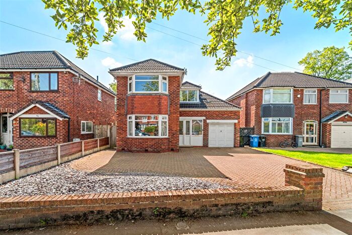 3 Bedroom Detached House For Sale In Norris Road, Sale, M33
