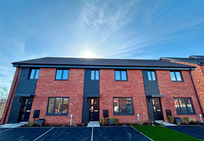 3 Bedroom Terraced House For Sale In Cwm Y Lladron, Garden Village, Gorseinon, SA4