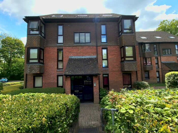 1 Bedroom Flat To Rent In Tremona Court, Shirley Warren, SO16