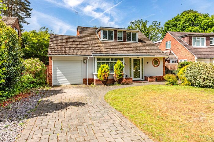 3 Bedroom Detached House For Sale In Pyrford, Surrey, GU22
