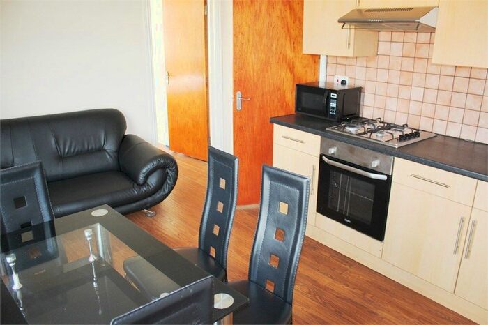 1 Bedroom Flat To Rent In Kenton Road, Harrow, HA3