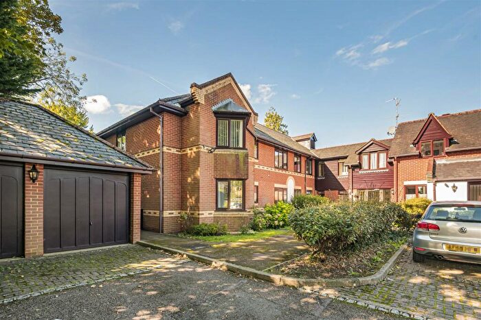 1 Bedroom Retirement Property For Sale In Regency Heights, Caversham, Reading, RG4